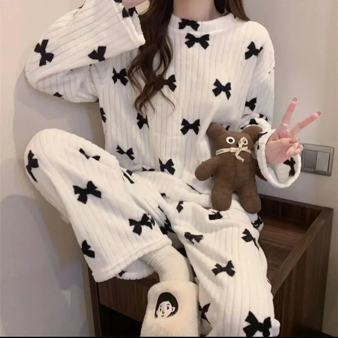 珊瑚绒睡衣女士长袖长裤秋冬季加绒宽松休闲可外穿加厚家居服套装