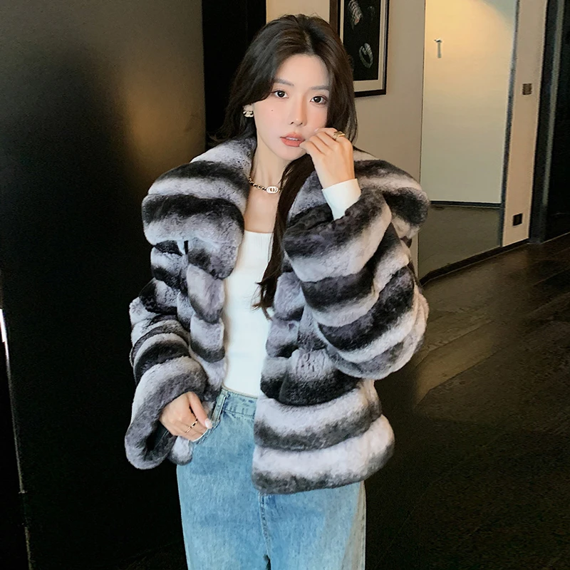当韵【天使之翼】进口獭兔毛皮草女2025冬季新款条纹翻领毛毛外套