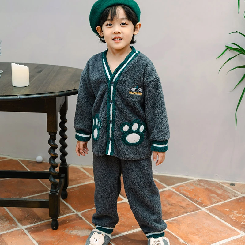 【贪睡狗】秋冬泰迪绒男童保暖家居服V领可爱亲子加厚套装3937