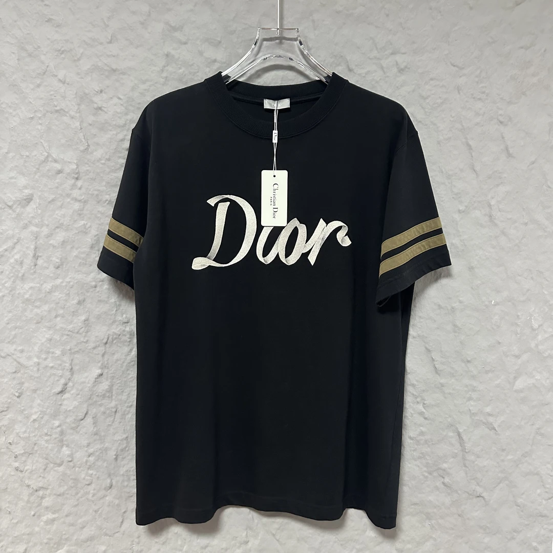 全新未使用 DIOR/迪奥 数字印花金色条纹黑色短袖T恤 M码 MD1048