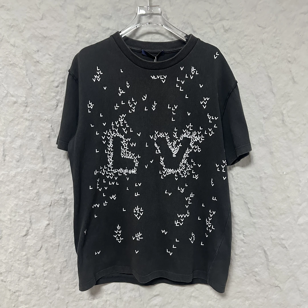 99新 LouisVuitton/路易威登 宇母刺绣黑色T恤 M码 MD1064