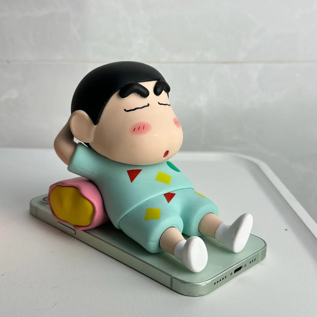 蜡笔小新靠枕手机支架桌面摆件家居饰品生日礼物可爱卡通网红