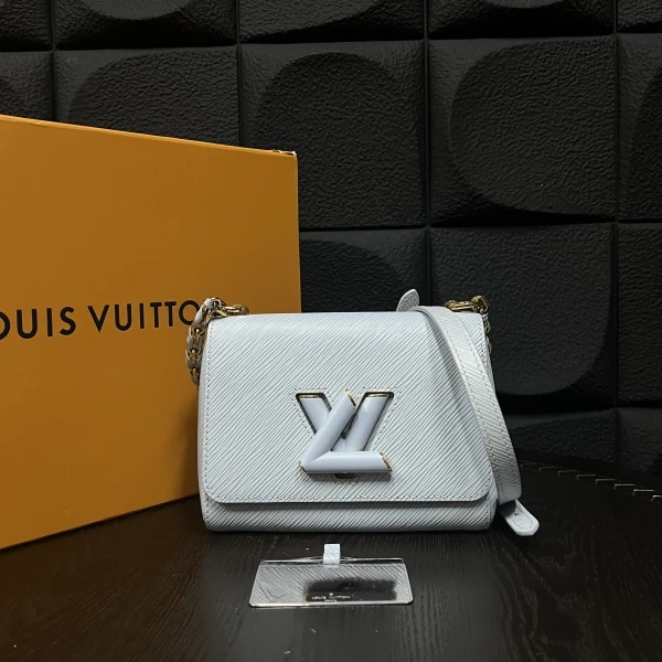 95新/路易威登/妃鱼/包包/市场价25800/241029EV0011