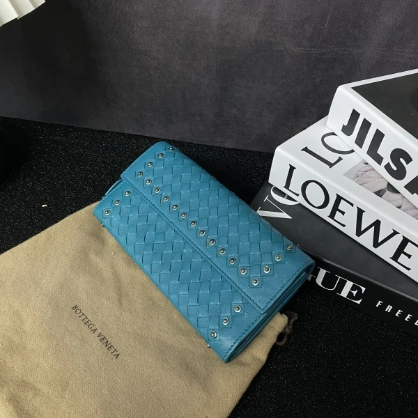 95新/葆蝶家/妃鱼/箱包钱包/市场价6400/240820EV0027