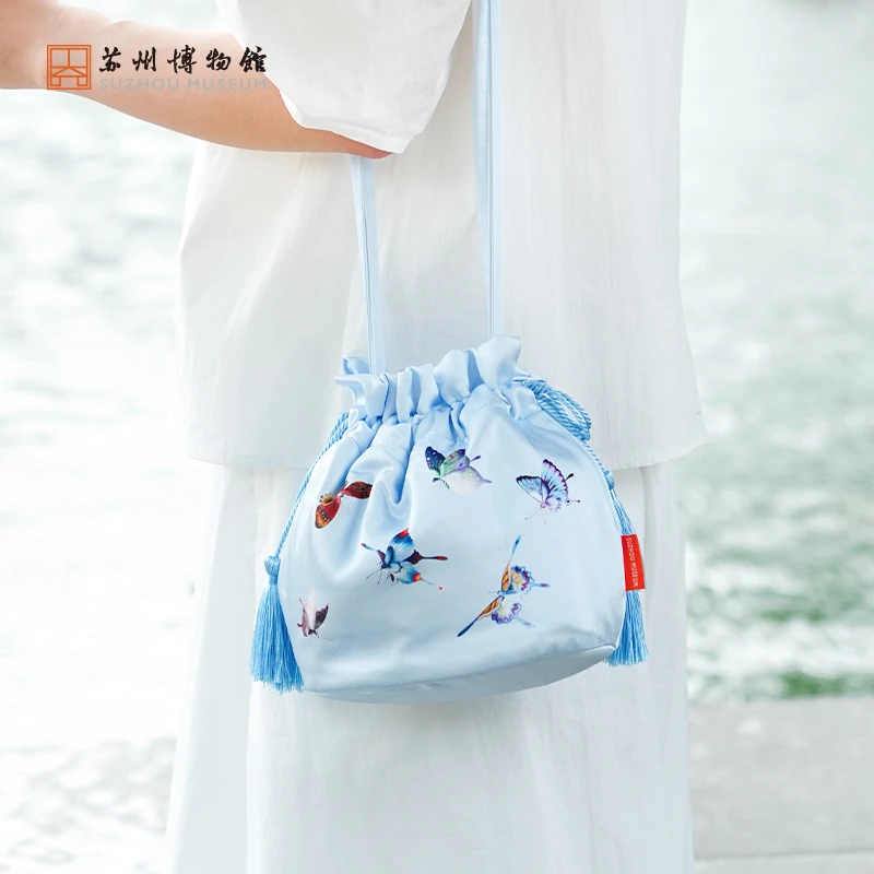 苏州博物馆 花枝蝶梦包时尚简约抽绳小布包