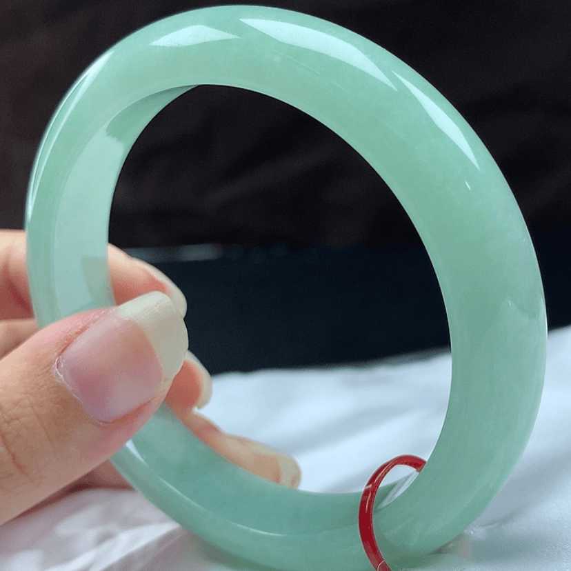 【闪购商品】翡翠手镯未镶嵌82108，