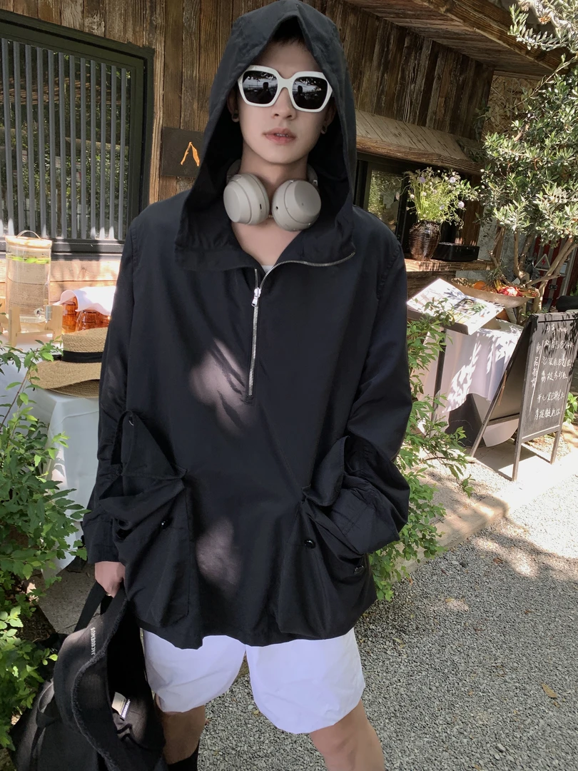 ESC MAN STUDIO/穿搭不可或缺 感受满满细节的轻薄透气连帽冲锋衣