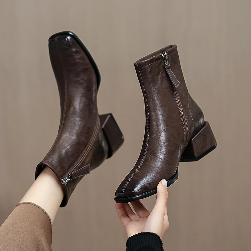 3公分方头粗跟短靴女百搭舒适软皮侧拉链英伦风秋冬复古瘦瘦靴子