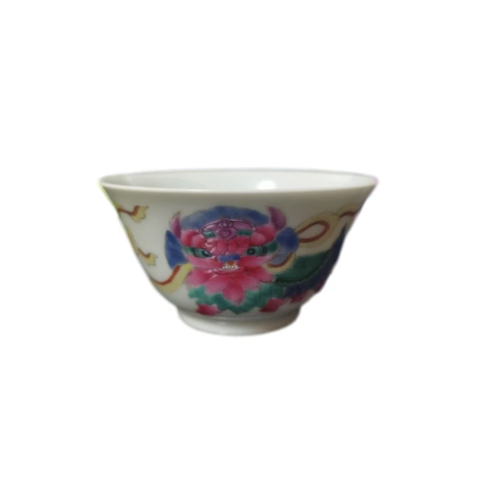 AS06346 清晚期  粉彩狮子滚绣球茶杯A55