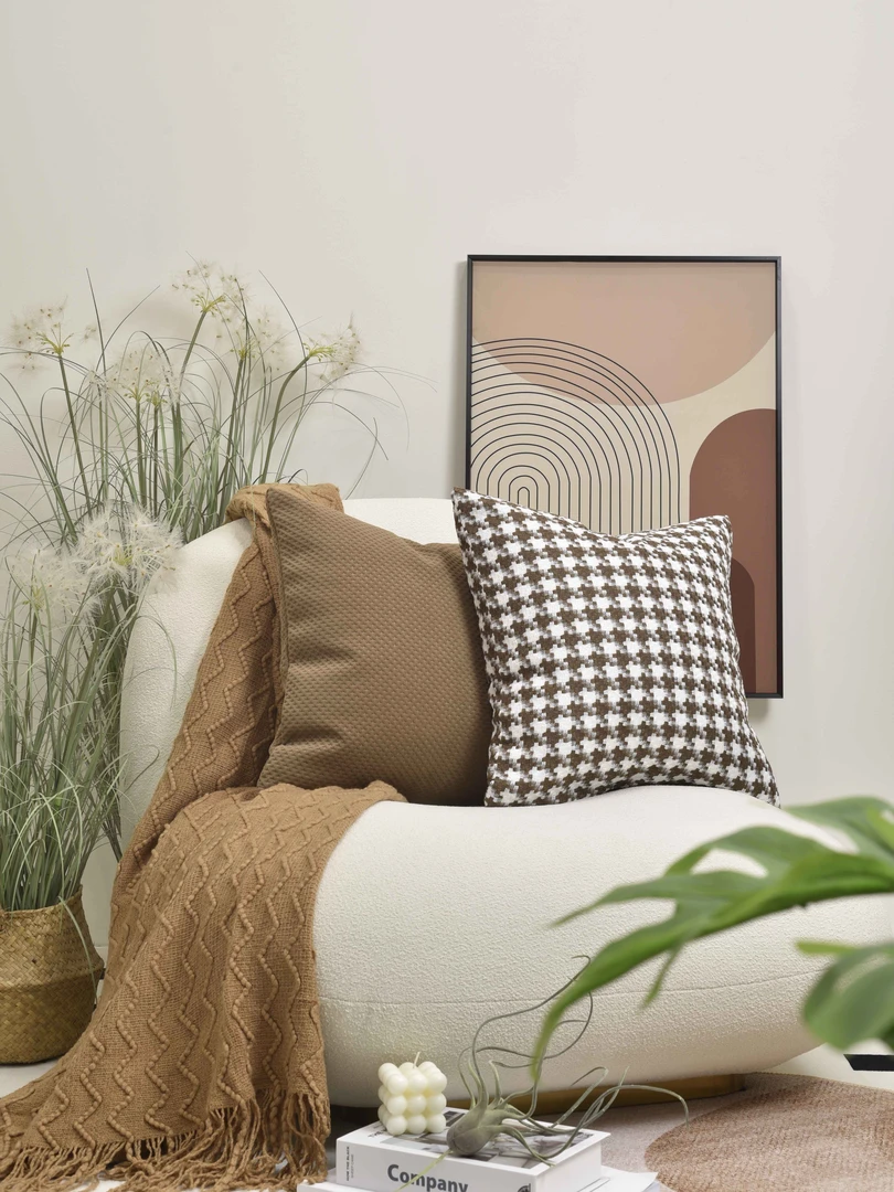 客厅抱枕靠枕绒布抱枕千鸟格防滑软装饰品沙发防滑设计师防滑靠垫