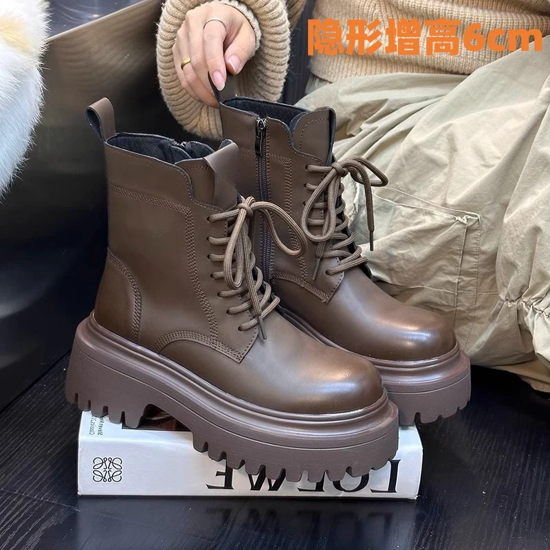 时尚厚底马丁靴女2024秋冬季新款英伦风网红百搭系带机车短靴爆款