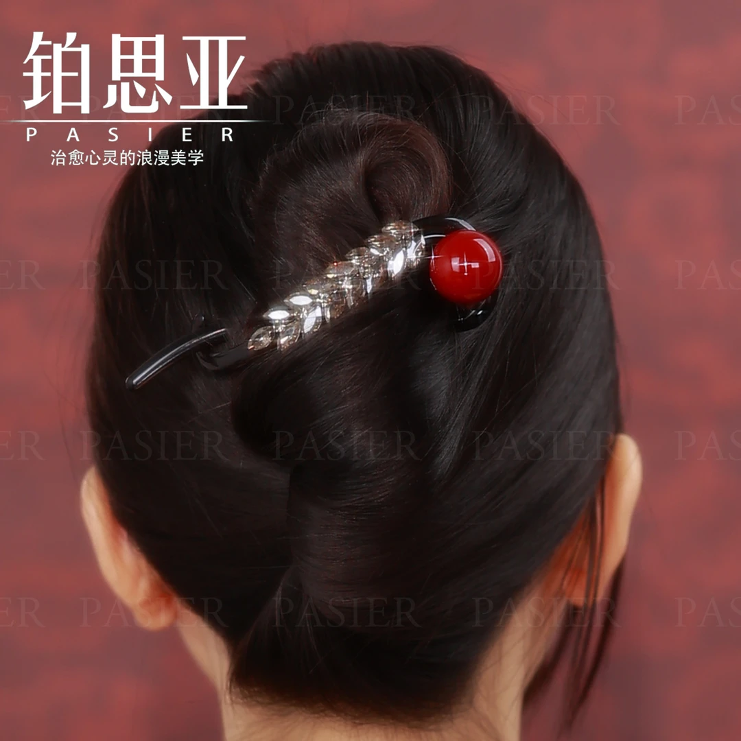 铂思亚 穗红 气质简约高级红豆麦穗亚克力微笑扭扭夹FB335