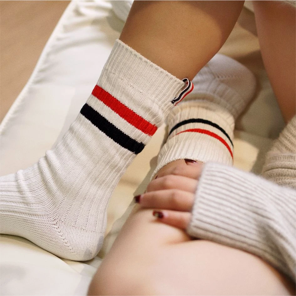袜子女士学院风长筒袜韩版甜美ins风条纹日系小腿袜纯棉吸汗美腿