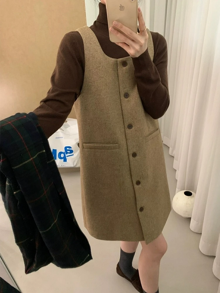 法式复古无袖背心毛呢连衣裙女秋冬气质百搭小个子洋气减龄背带裙