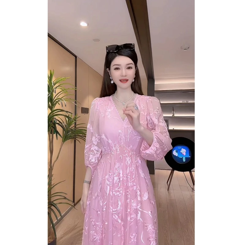 【深圳米熙儿】桑蚕丝重工刺绣绣花夏季法式轻奢女装连衣裙Q069