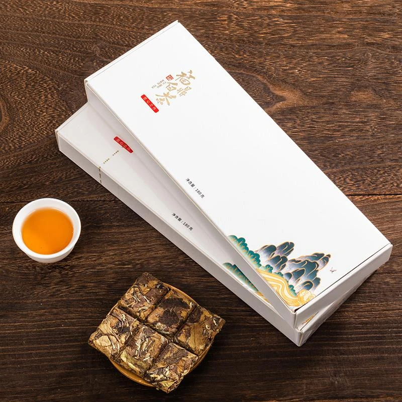 福鼎白茶2018年小方片老寿眉老白茶紧压茶饼干茶铁盒包装礼盒茶叶