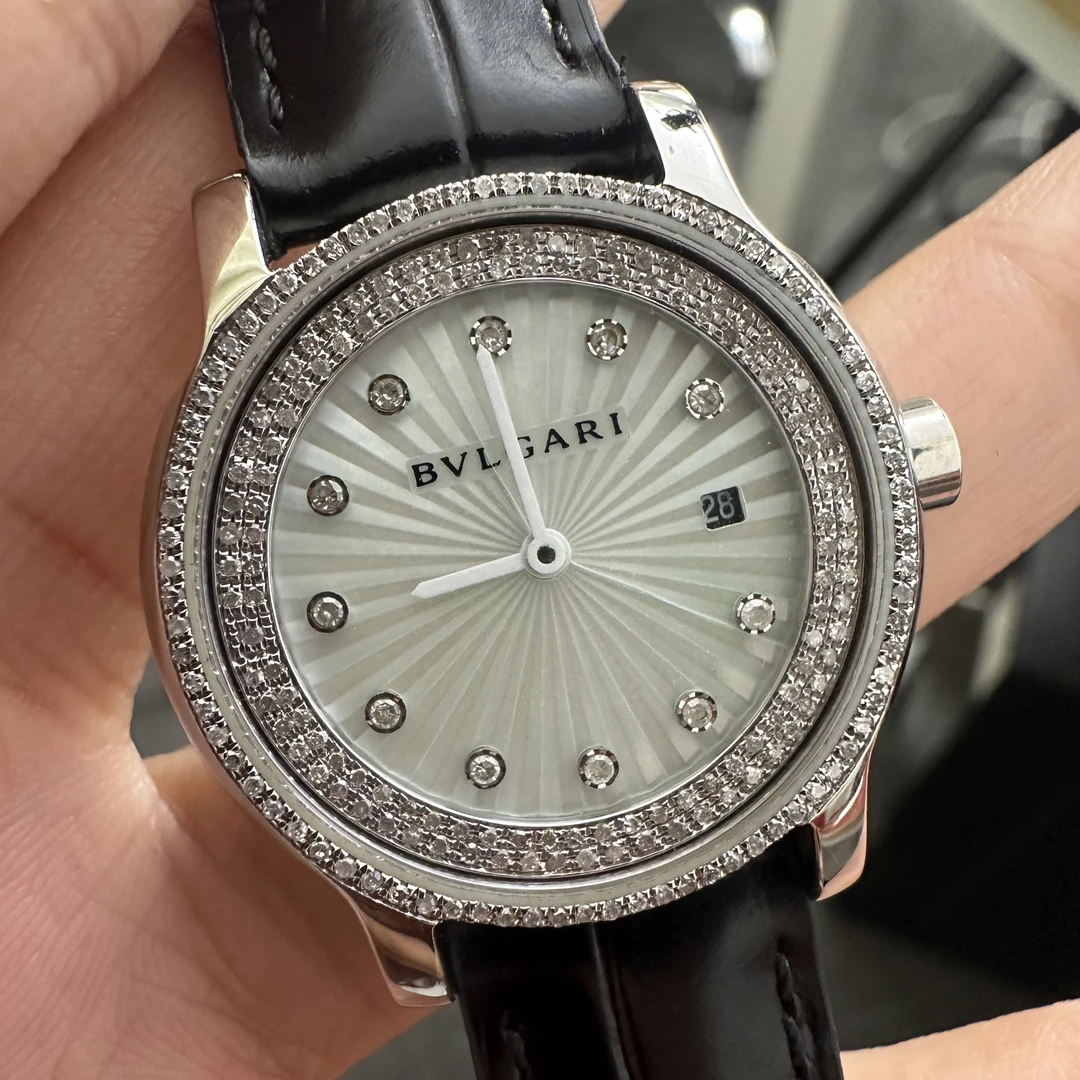99新 BVLGARI/宝格丽 SOLOTEMPO系列白贝母盘腕表/后钻/WHT024637