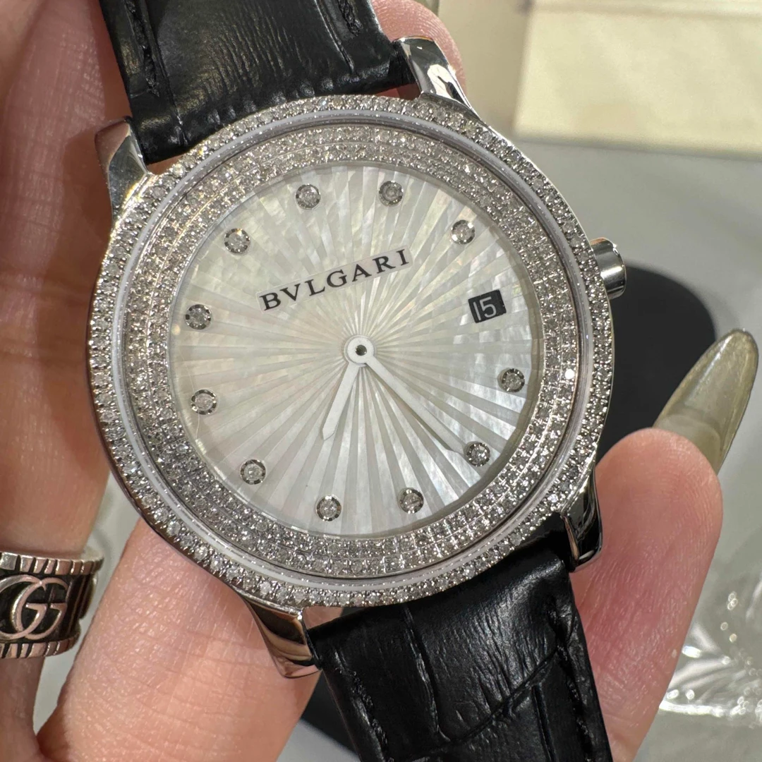 99新 BVLGARI/宝格丽 35mm后钻腕表/气质/时尚/WHT023950