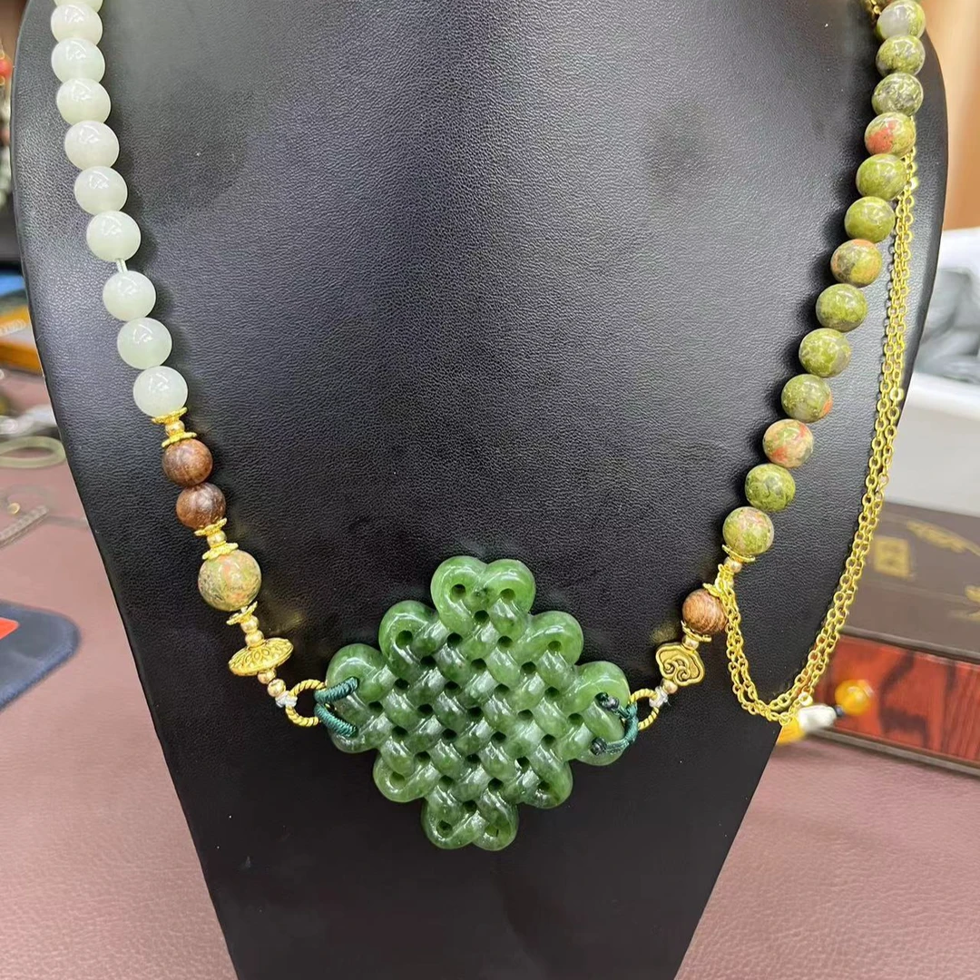 和田碧玉 中国结吊坠 绿色 时尚 尺寸53*53（多样性发货 发一）