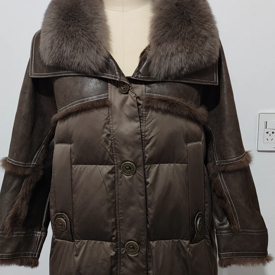 8299时尚皮毛一体大毛领兔毛拼接秋冬百搭外套