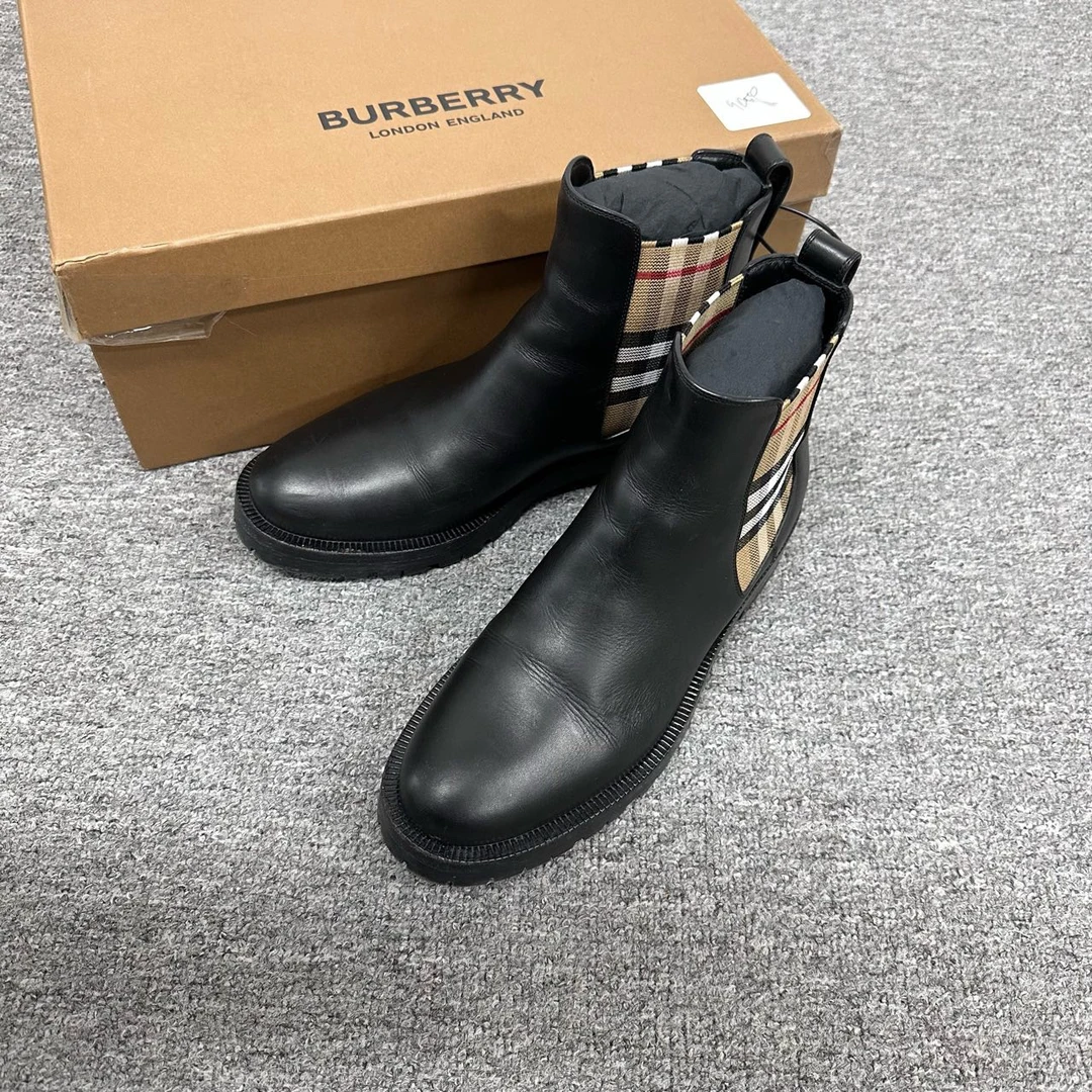 99新 BURBERRY/博柏利 burberry 靴子 38码