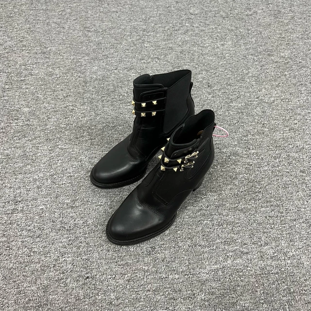 99新 Alexander McQueen/亚历山大·麦昆 华伦天奴 铆钉靴38码