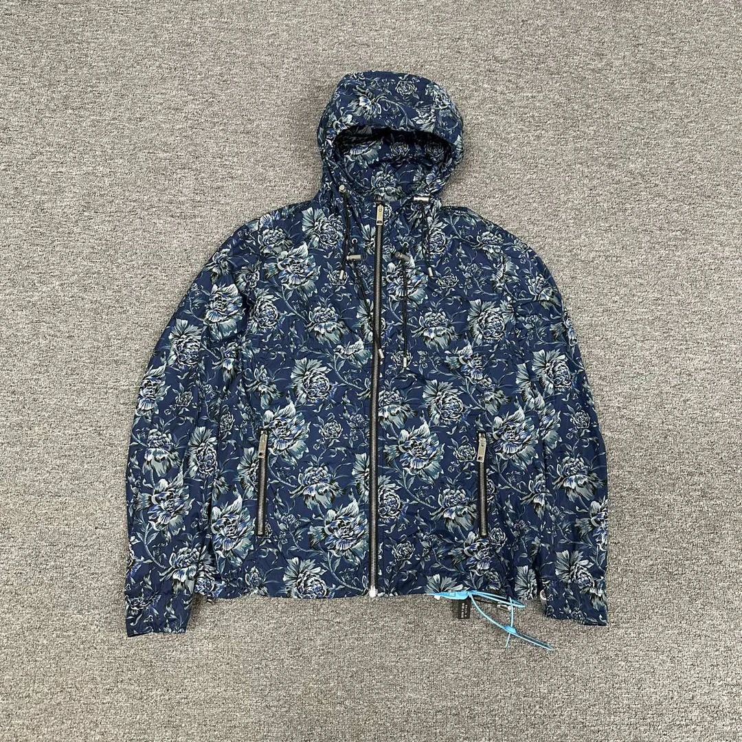 99新 BURBERRY/博柏利 burberry 花卉冲锋衣 48