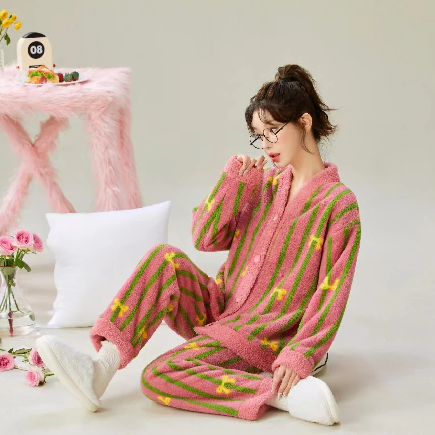 门店40&9！新研发美丽绒/不起球/不掉毛/保暖家居套装女 C19864