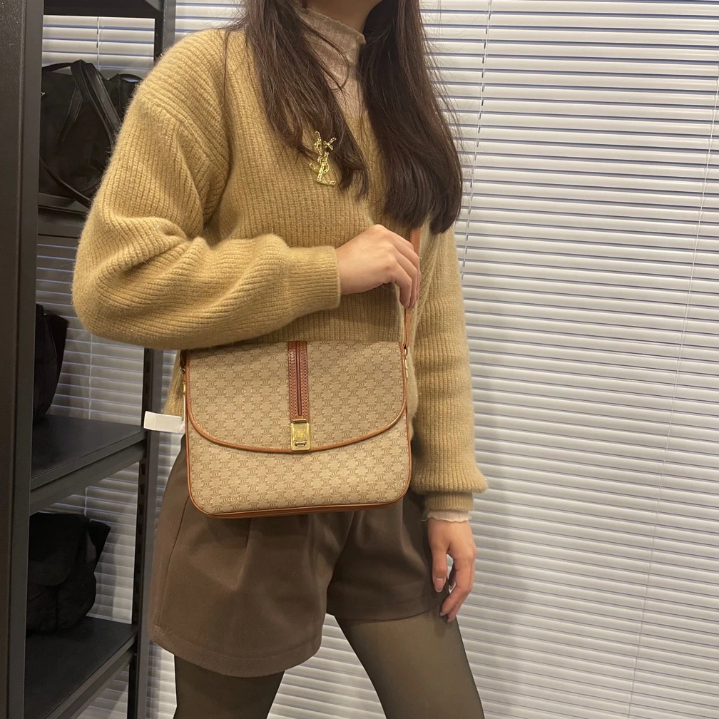 95新 Celine/思琳 米花风琴斜挎包/23/MX1680