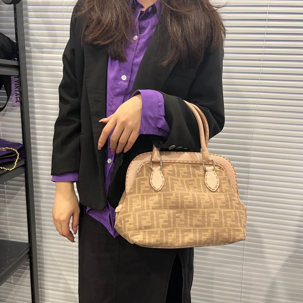 95新 FENDI/芬迪 粉花贝壳包/手提/27