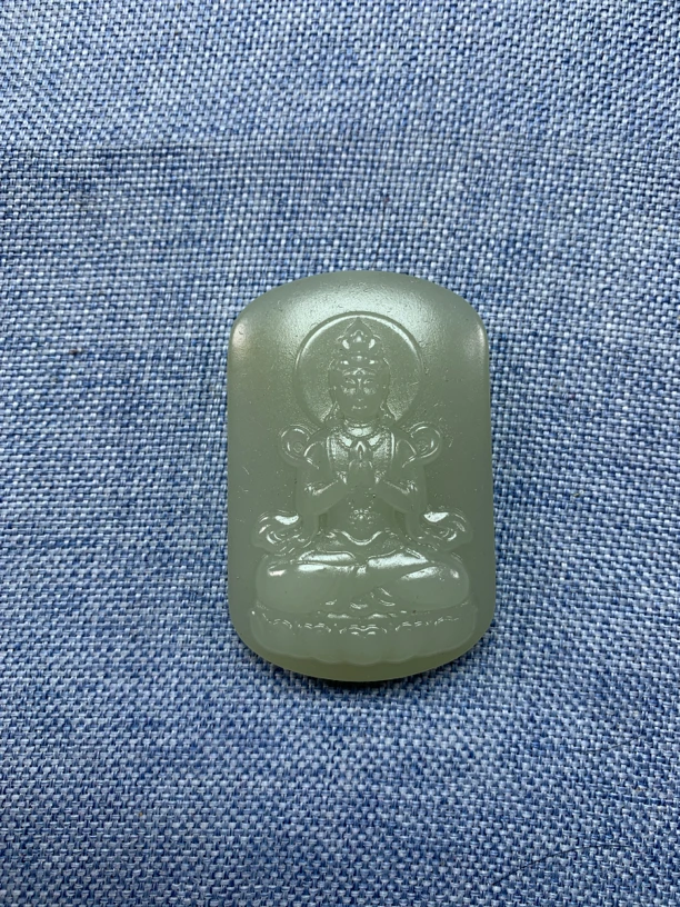 和田玉精雕坐莲观音挂件玉色清新脱俗精美挂件牌子