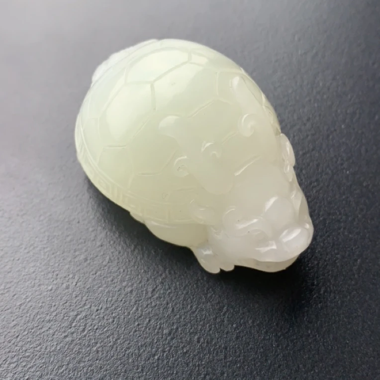 天然和田玉龙龟苏工手工精雕工艺精湛栩栩如生富贵长寿挂件小手把