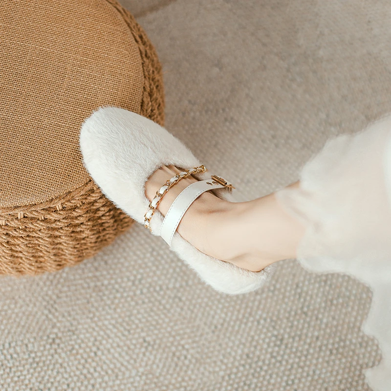 法式白色毛毛鞋女冬外穿2024新款貂毛仙女加绒棉鞋豆豆鞋大码女鞋