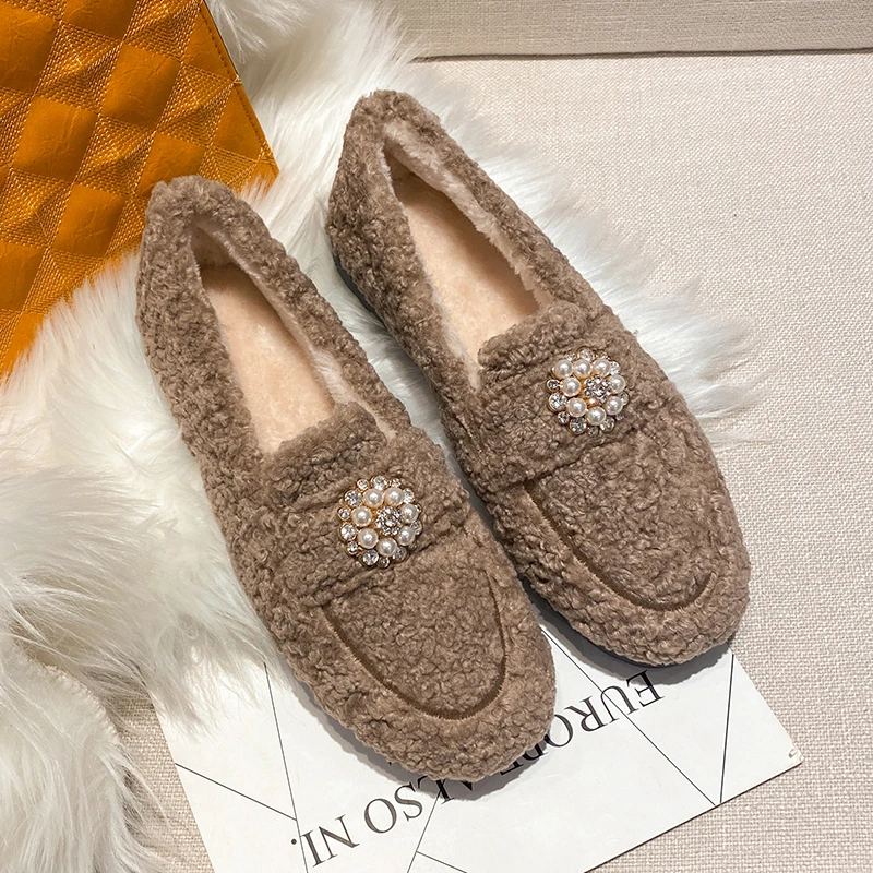 羊羔绒豆豆鞋女冬加绒平底单鞋外穿毛毛鞋仙女棉鞋大码女鞋41一43