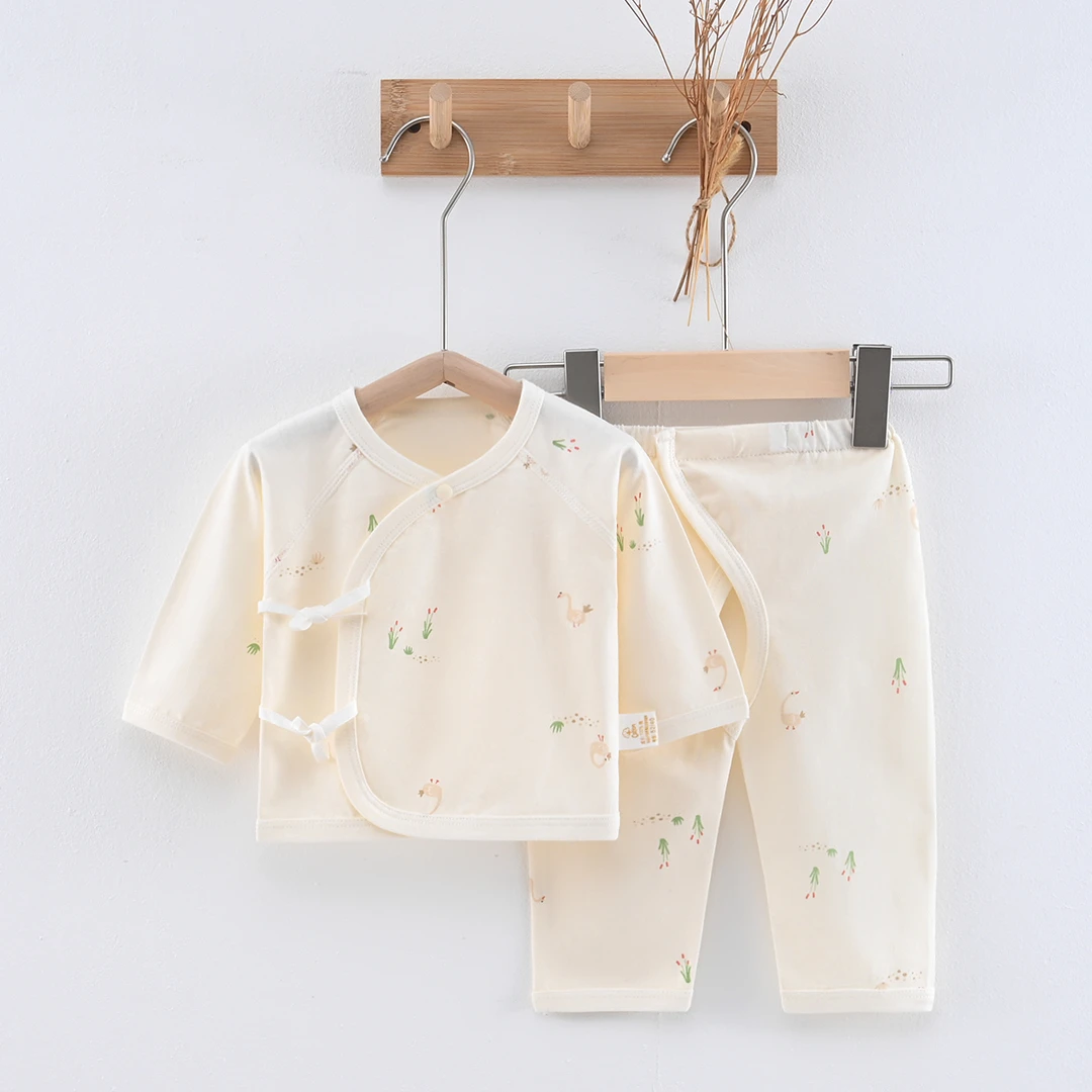 夏款新生儿衣服宝宝魔术贴开裆套装婴儿待产衣服月子服上衣裤子