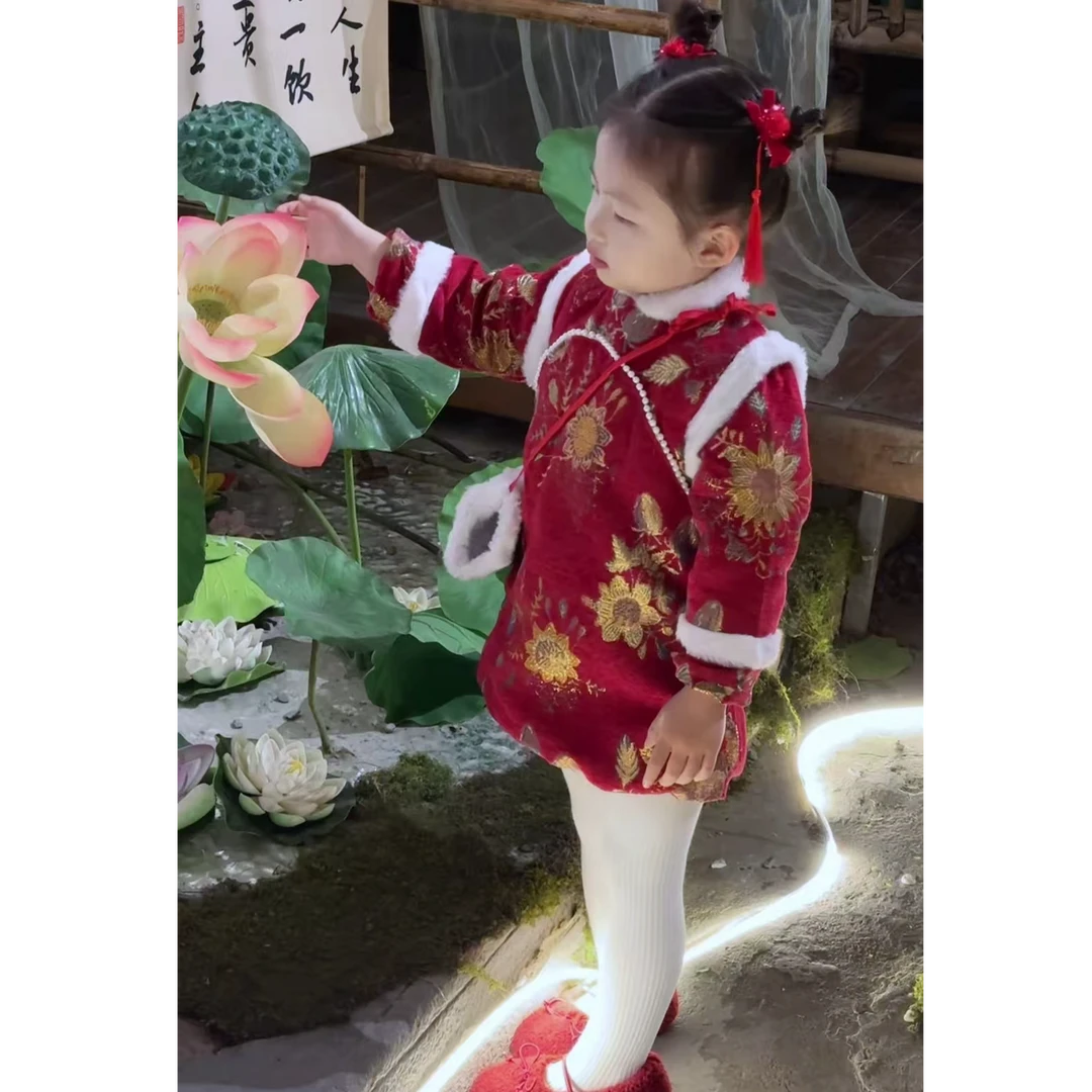 拜年服女童冬款汉服2024新款中国风儿童宝宝新年唐装喜庆拜年服