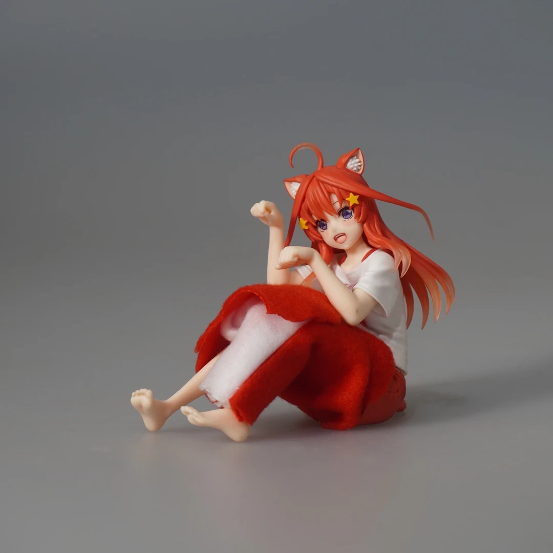 TAITO DesktopCute五等分的新娘中野五月Catroomwearver.景品手办