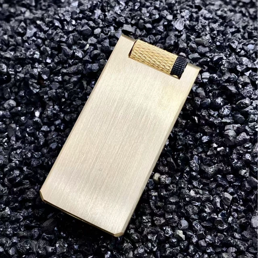 战壕手工黄铜煤油打火机上玄短款横向手搓轮点火创意机