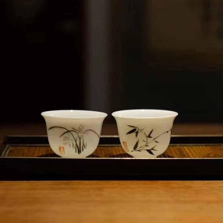 手工绘画小茶杯兰花墨竹八十年代风格轻薄铃铛杯 白玉令工夫茶具