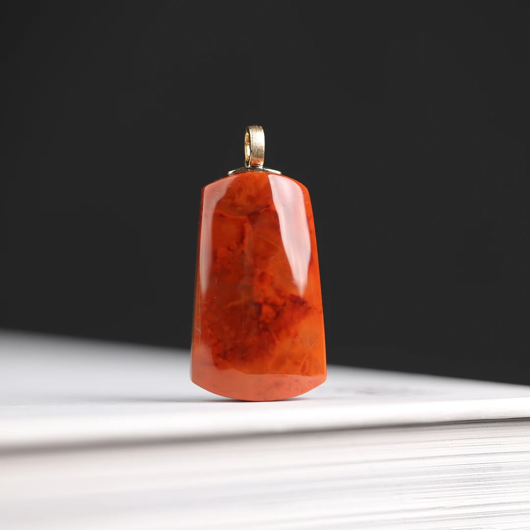 一团和气 | 珍藏级精品天然原矿南红火焰纹吊坠B