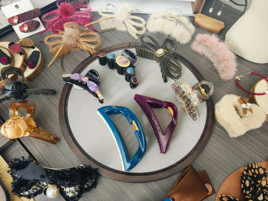 泡菜国手工发夹发饰     直接申请连麦挑选哦！！！！时尚百搭