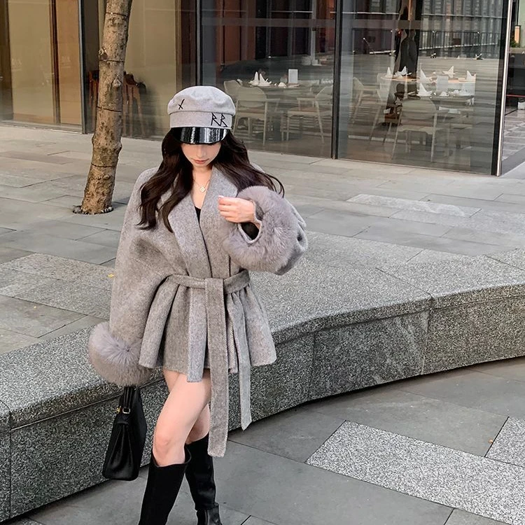 灰色v领绑带毛呢外套女秋冬季长袖宽松高级感大衣拼接中长款上衣