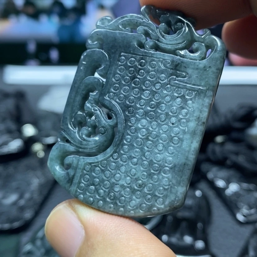 【闪购商品】翡翠颈饰未镶嵌