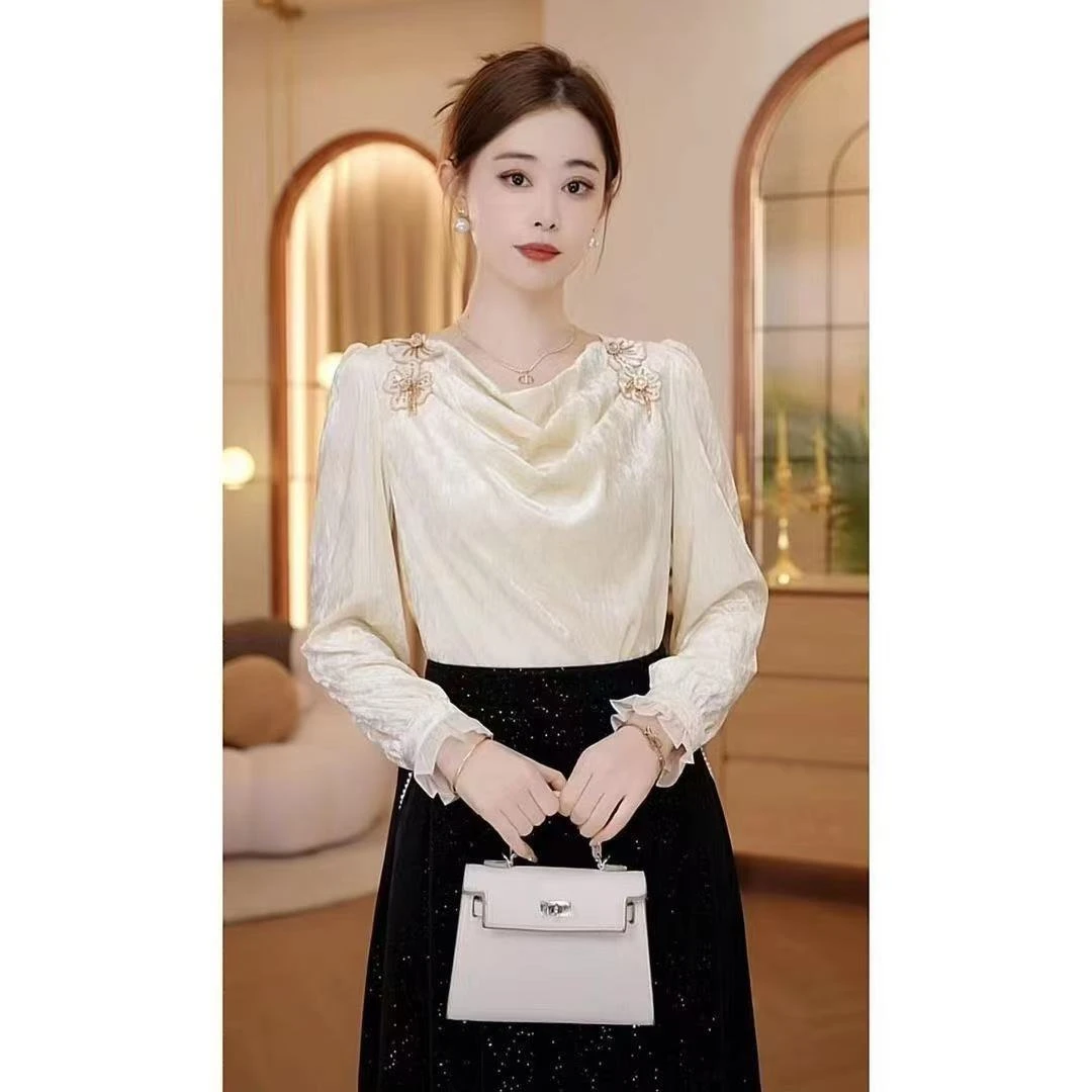 法式别致丝绒衬衫女2025秋冬流行漂亮高级感皱褶洋气外穿内搭上衣