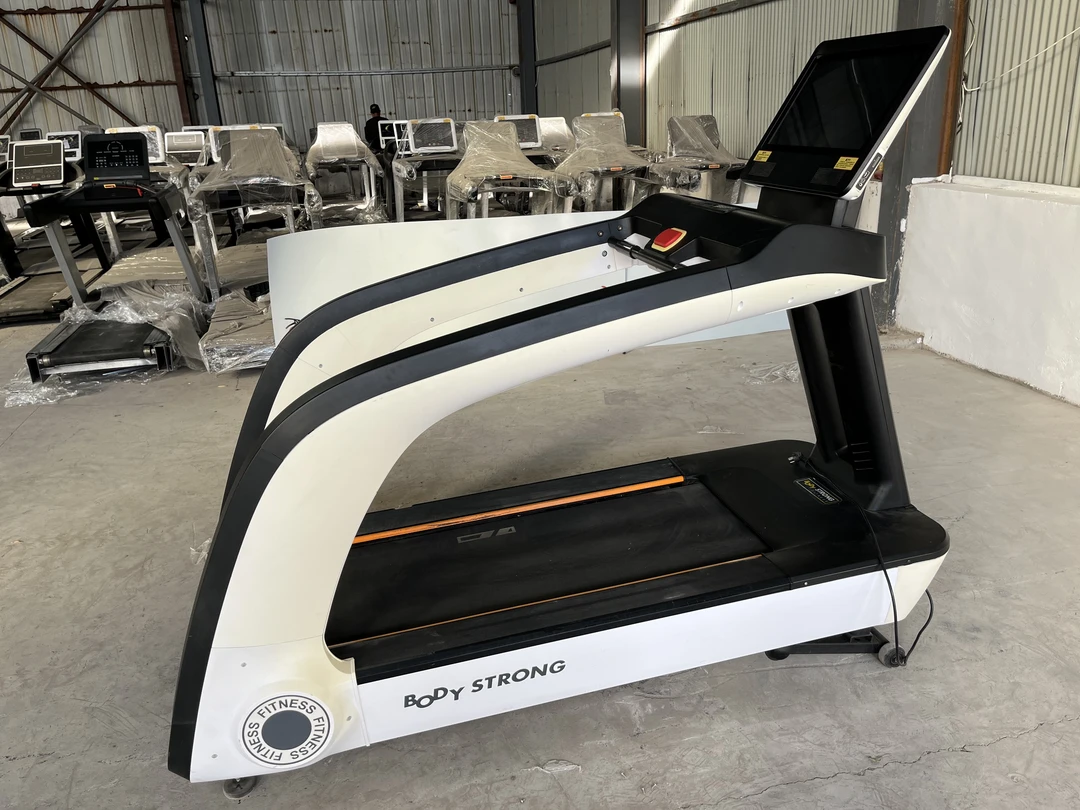 二手商用跑步机宝德龙8900