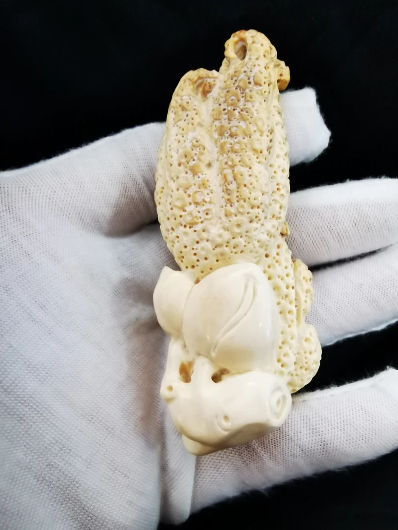 精品猛犸手把件H239