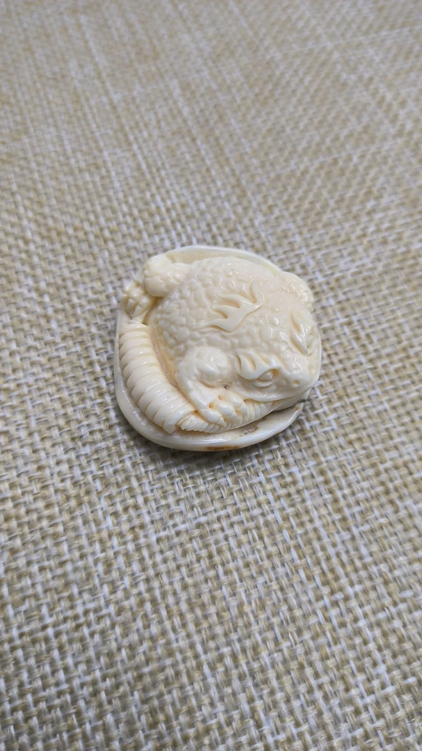 精品猛犸雕刻把件1212