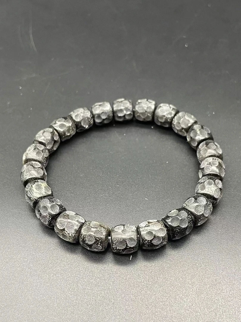 60770【天然黑驴蹄子】无相单圈手串