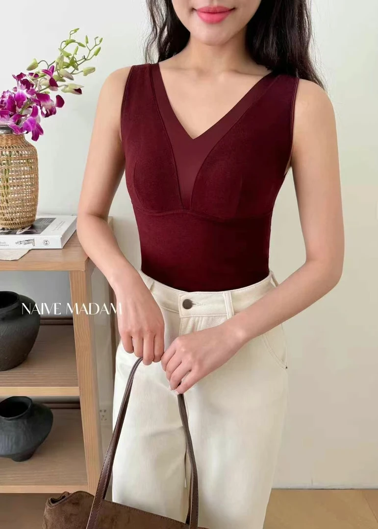 X.H内目冬季新款深V领带胸垫保暖发热亲肤背心