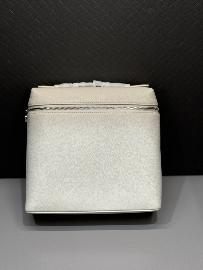 经典纯色牛皮百搭双肩包 方方正正轻奢小众女士时尚双色白色简约